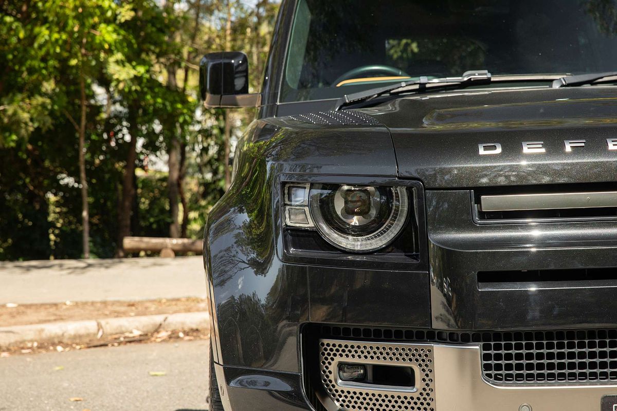 2021 Land Rover Defender 110 P400 X L663