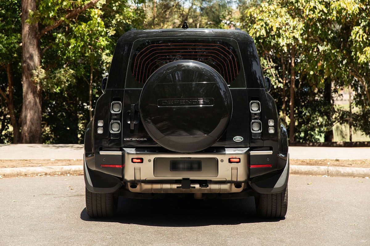 2021 Land Rover Defender 110 P400 X L663