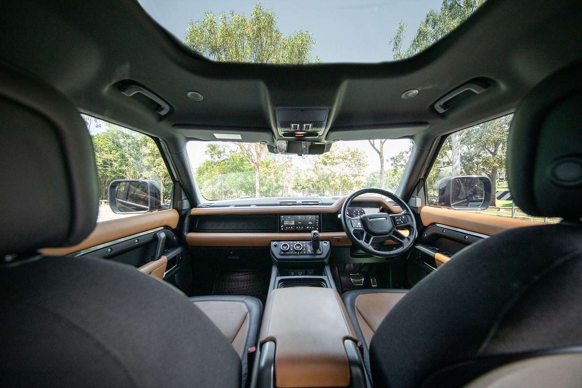 2021 Land Rover Defender 110 P400 X L663