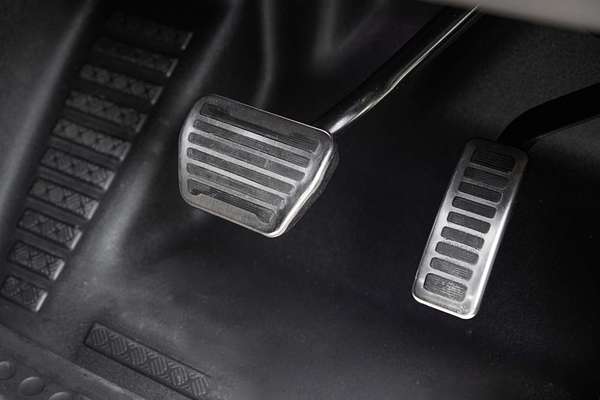 2021 Land Rover Defender 110 P400 X L663
