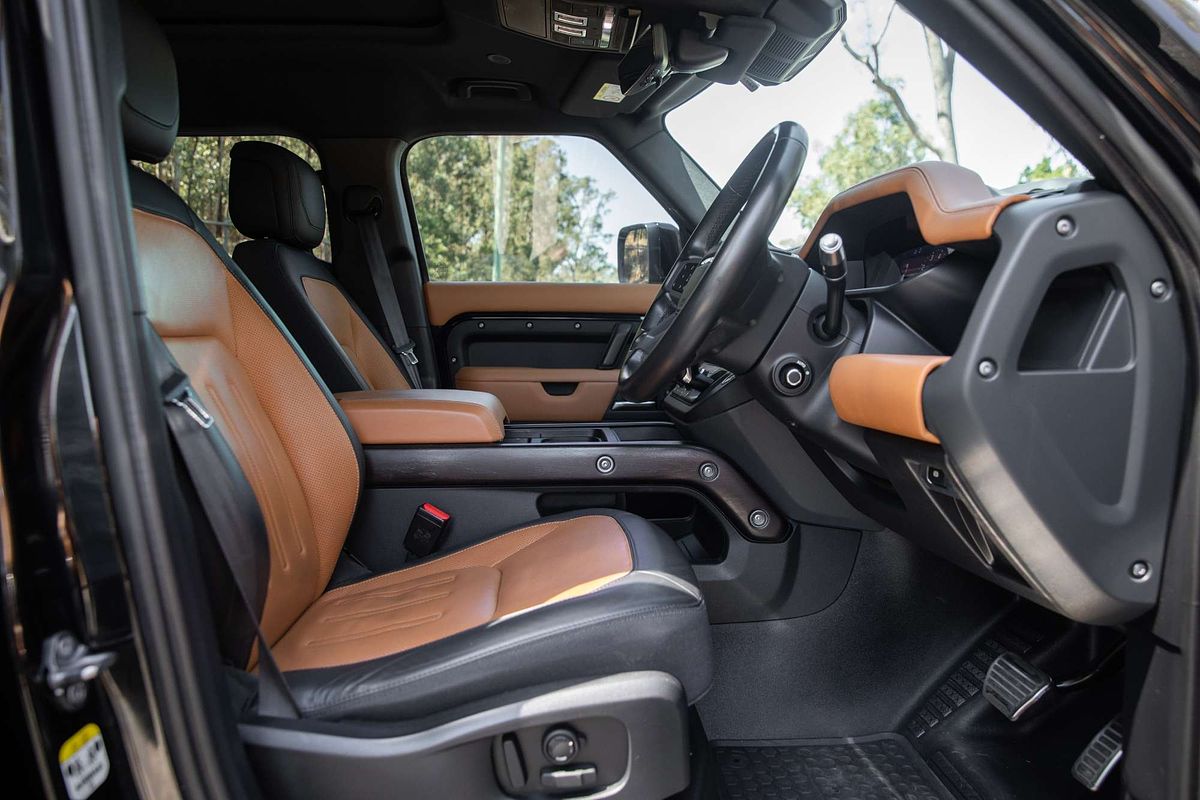 2021 Land Rover Defender 110 P400 X L663