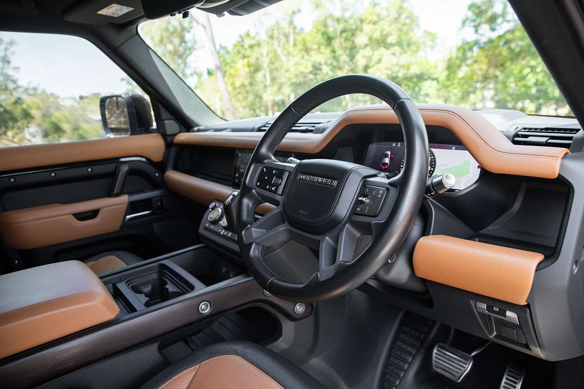 2021 Land Rover Defender 110 P400 X L663