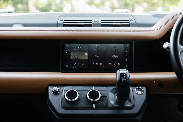 2021 Land Rover Defender 110 P400 X L663