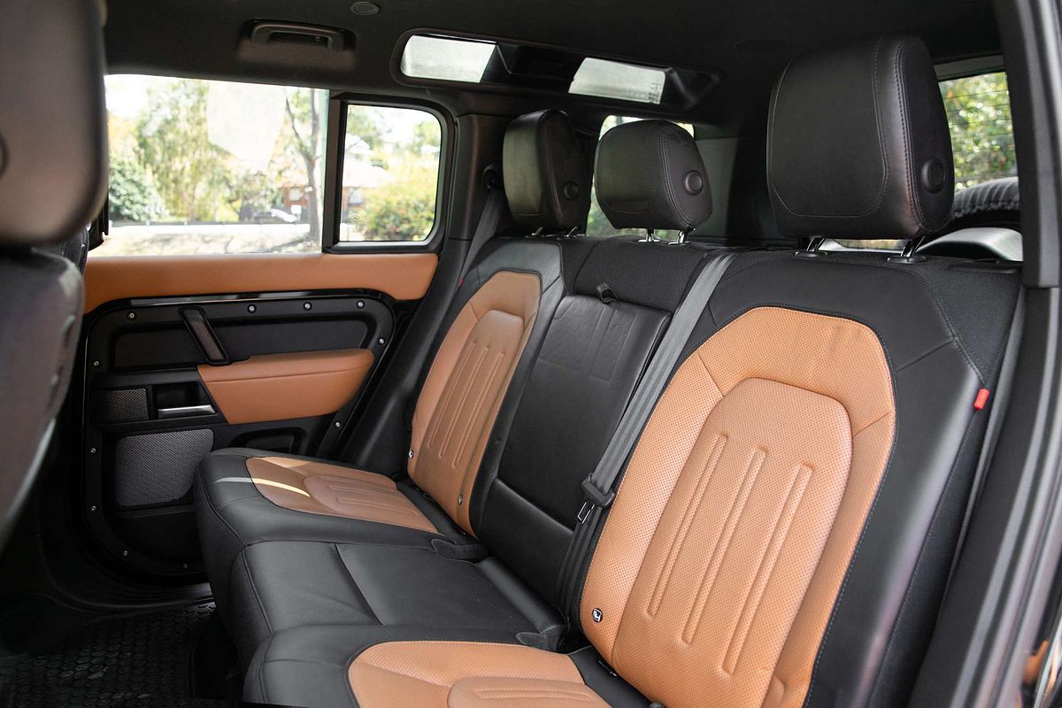 2021 Land Rover Defender 110 P400 X L663