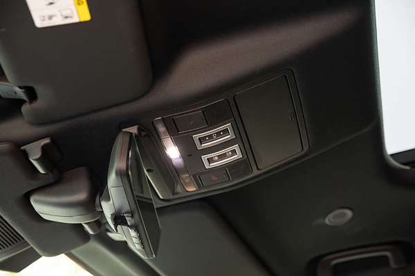 2021 Land Rover Defender 110 P400 X L663