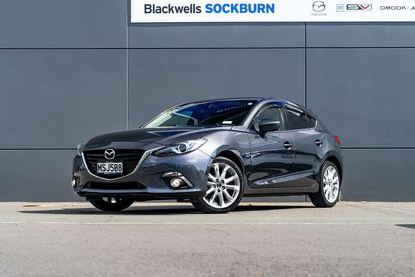 2013 Mazda Axela