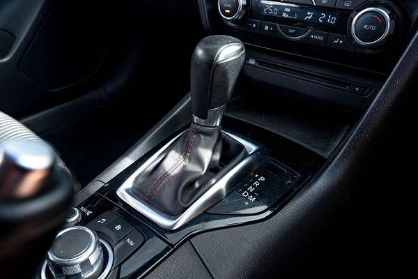 2013 Mazda Axela