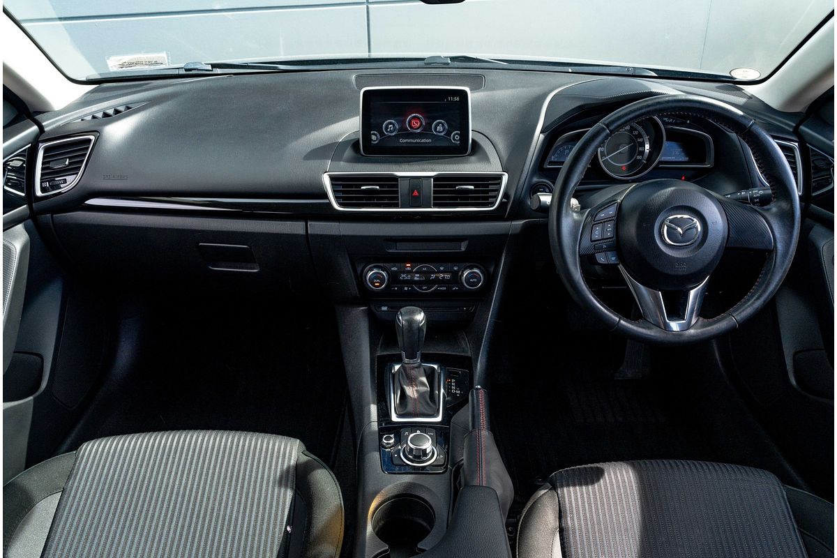 2013 Mazda Axela