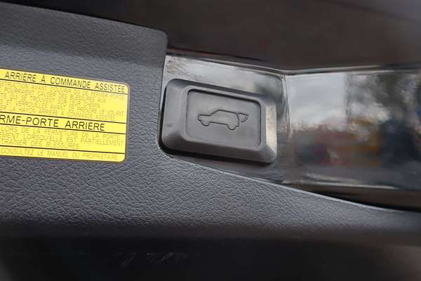 2013 Toyota Kluger Grande