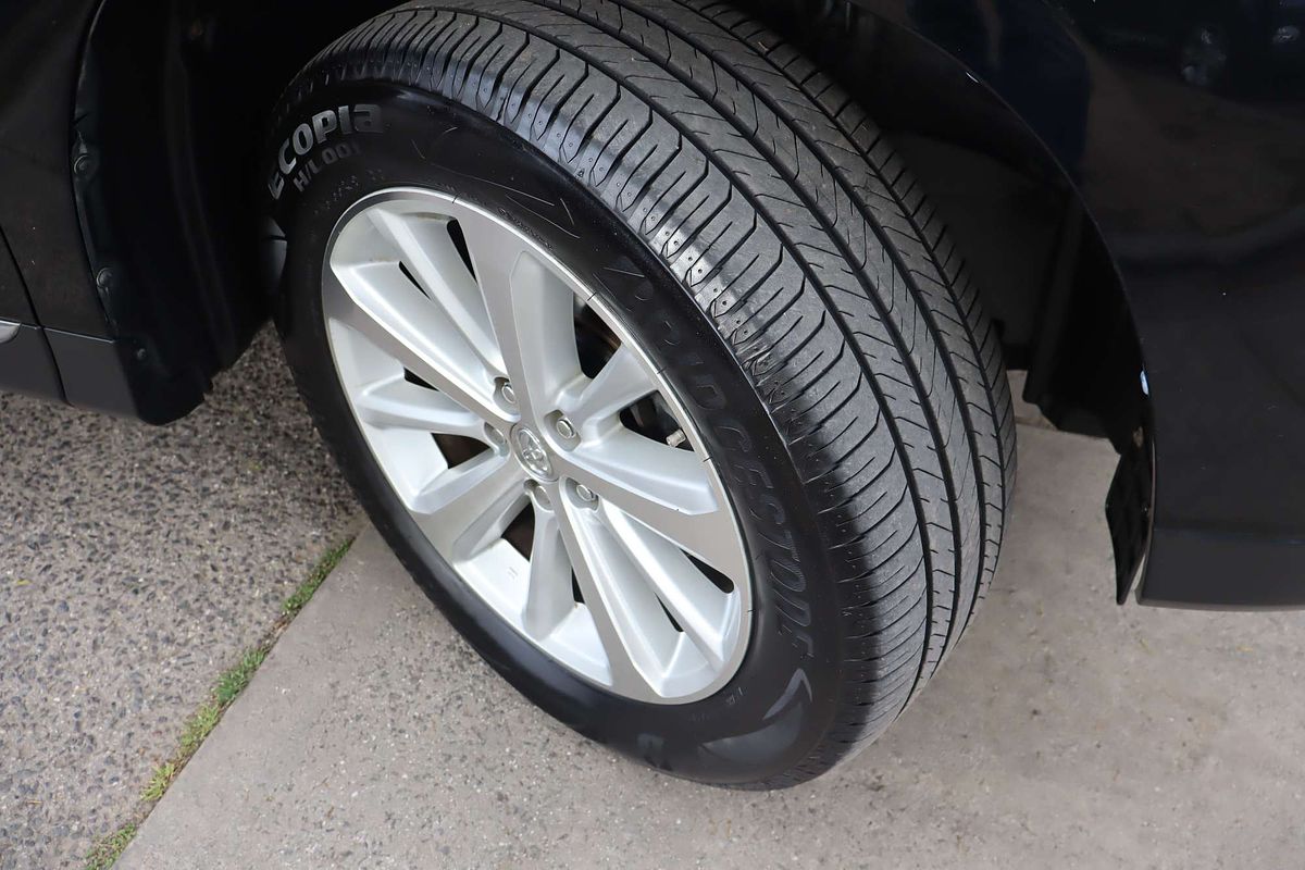 2013 Toyota Kluger Grande
