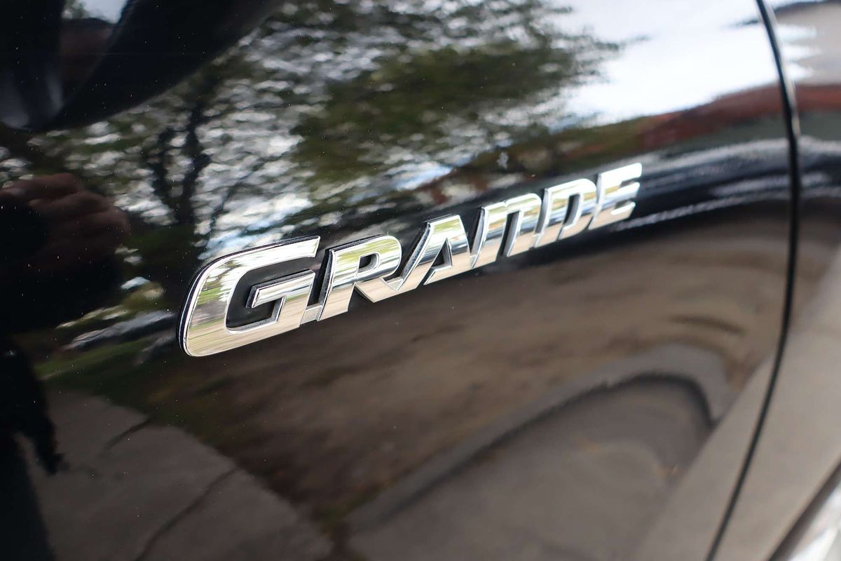 2013 Toyota Kluger Grande
