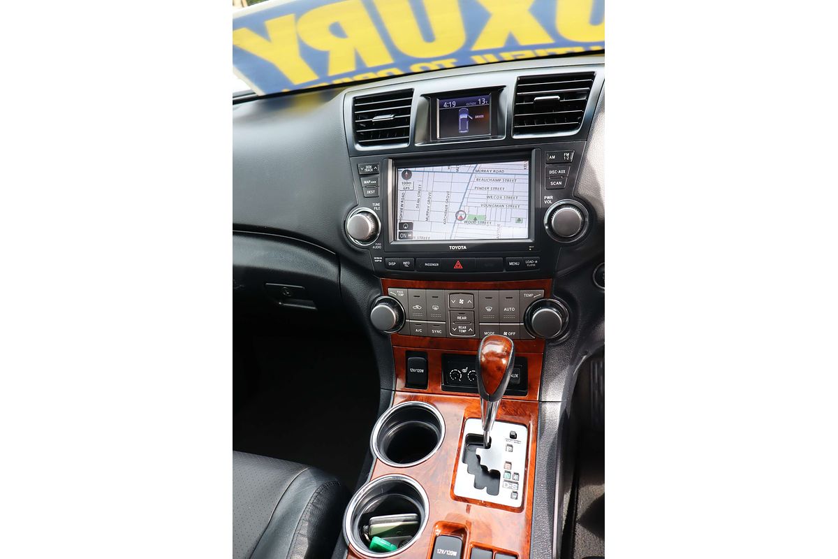 2013 Toyota Kluger Grande