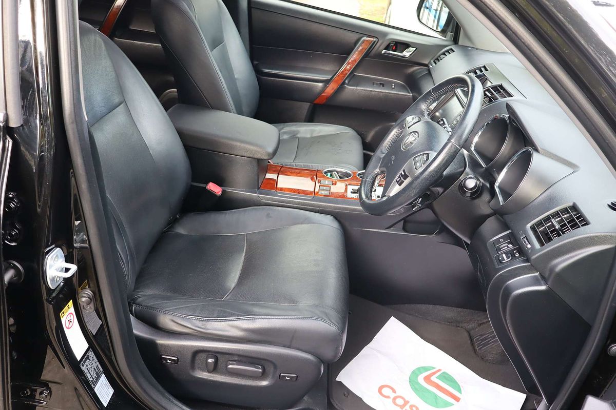 2013 Toyota Kluger Grande