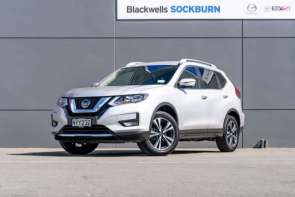 2021 Nissan X-TRAIL St-L 2.5P/6Cvt/Sw/5D