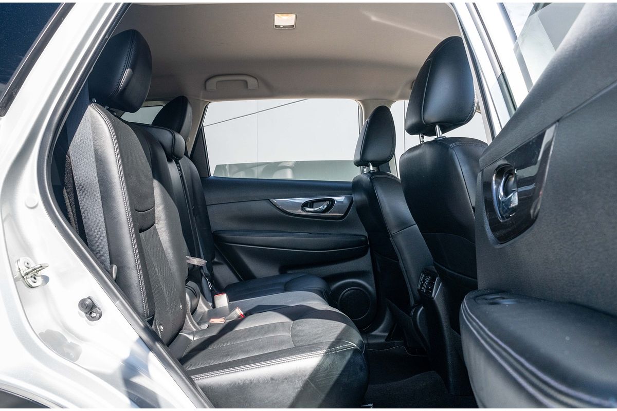 2021 Nissan X-TRAIL St-L 2.5P/6Cvt/Sw/5D