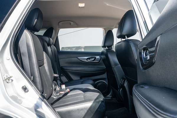2021 Nissan X-TRAIL St-L 2.5P/6Cvt/Sw/5D