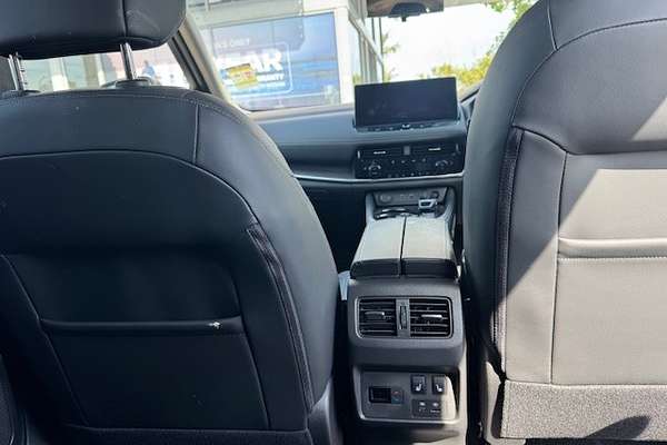 2025 Nissan X-TRAIL Ti-L e-POWER T33