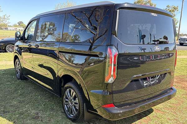 2025 Ford Tourneo Titanium X AV SWB