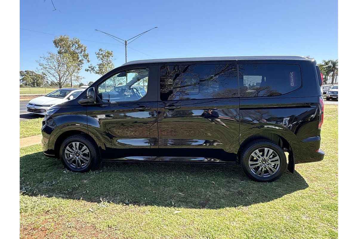 2025 Ford Tourneo Titanium X AV SWB