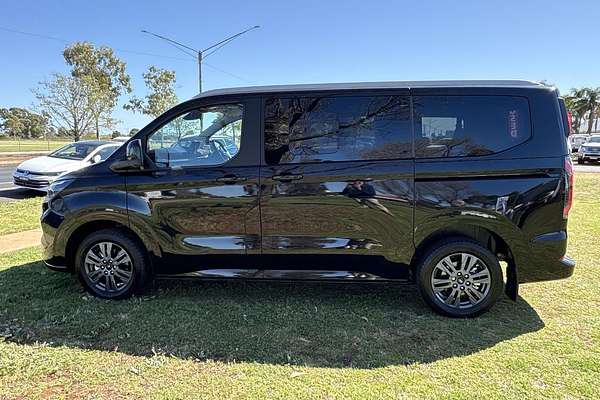 2025 Ford Tourneo Titanium X AV SWB