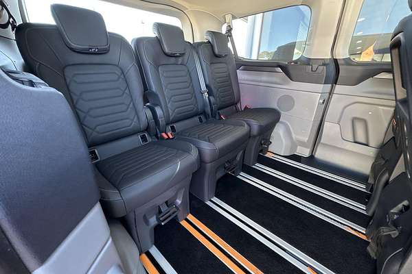 2025 Ford Tourneo Titanium X AV SWB