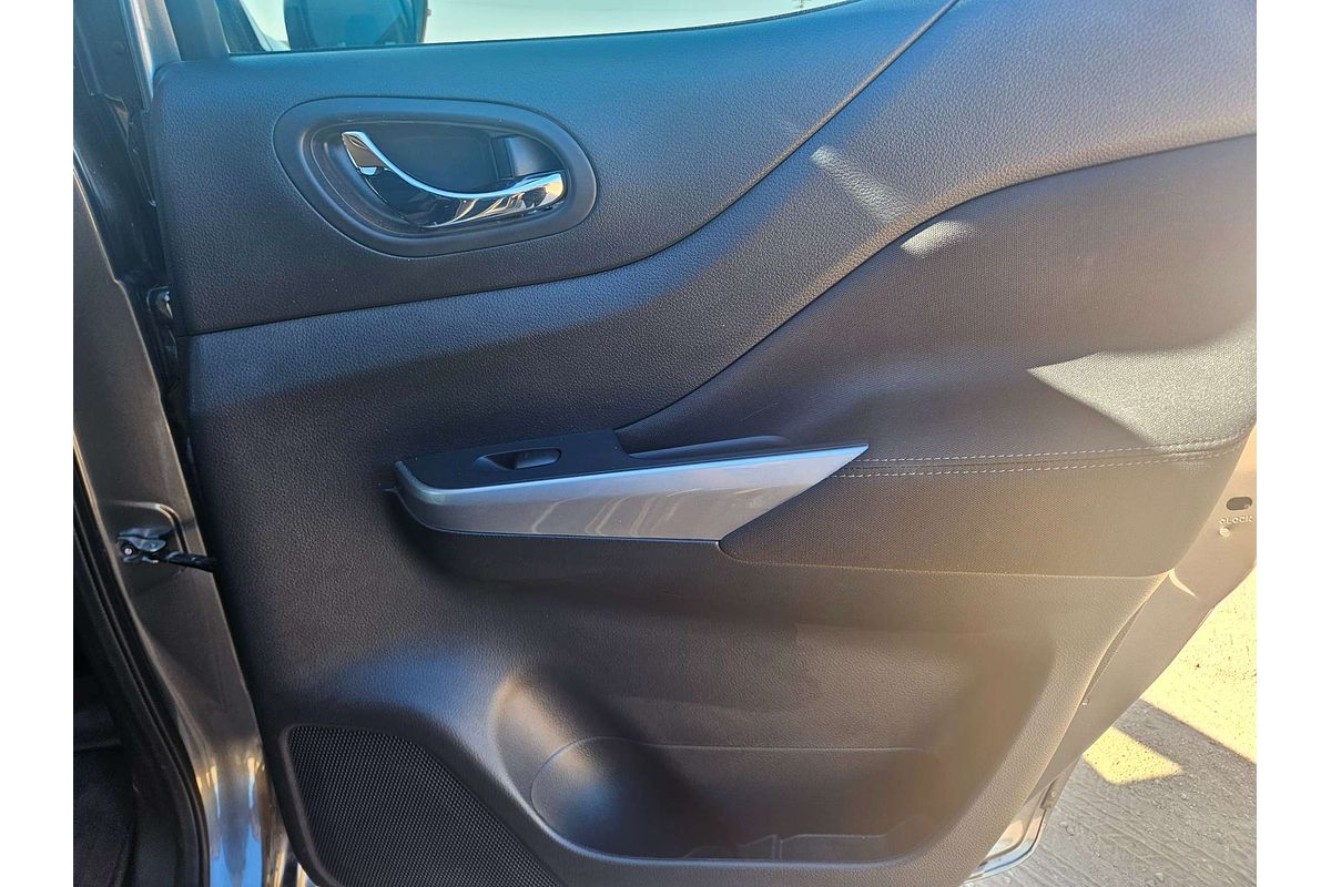 2023 Nissan Navara ST D23