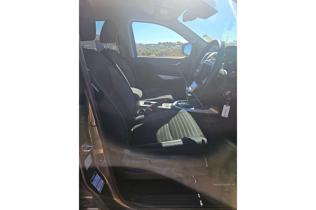 2023 Nissan Navara ST D23