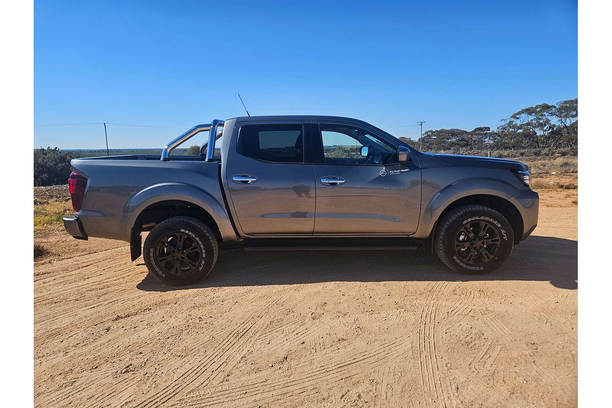 2023 Nissan Navara ST D23
