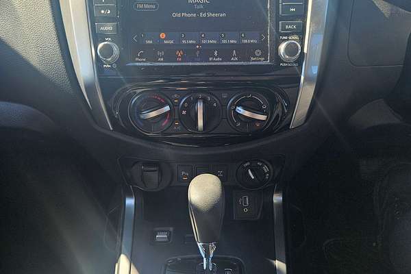 2023 Nissan Navara ST D23