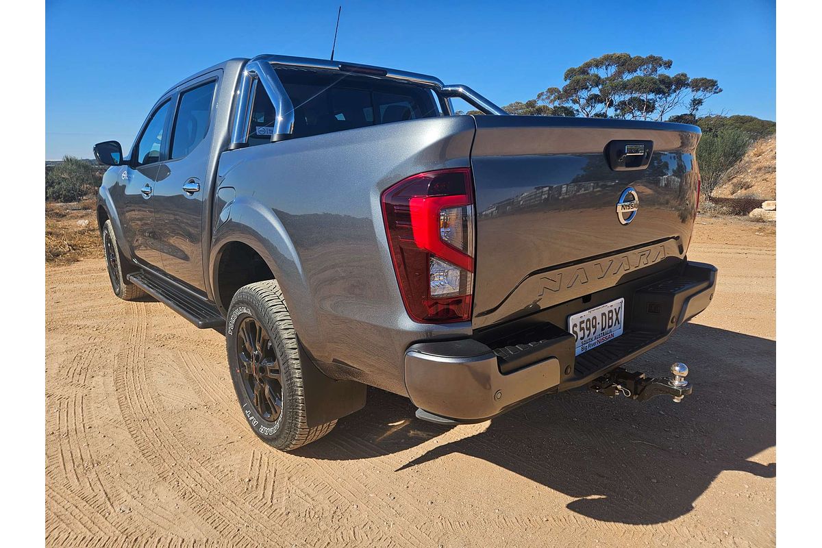 2023 Nissan Navara ST D23