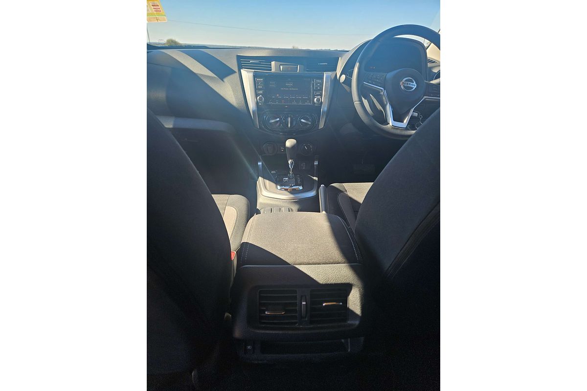 2023 Nissan Navara ST D23