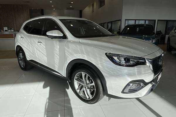 2021 MG HS Essence X SAS23