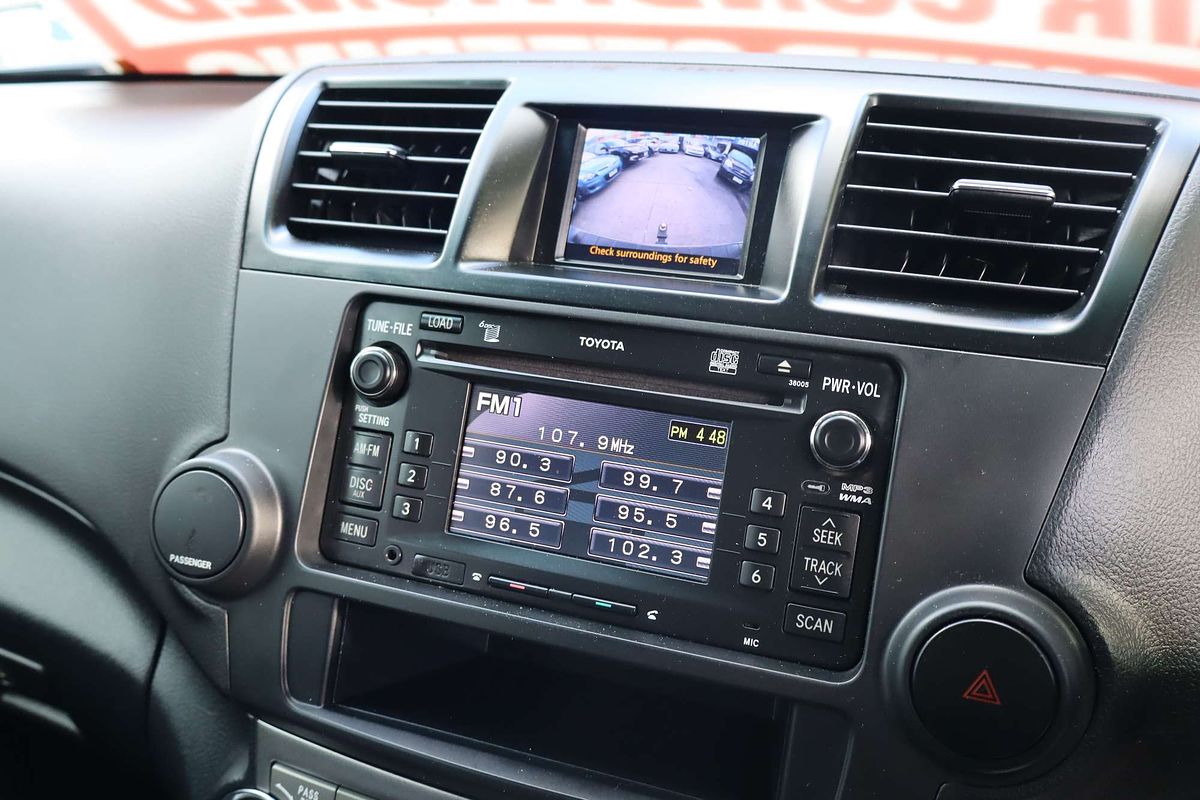 2011 Toyota Kluger KX-S