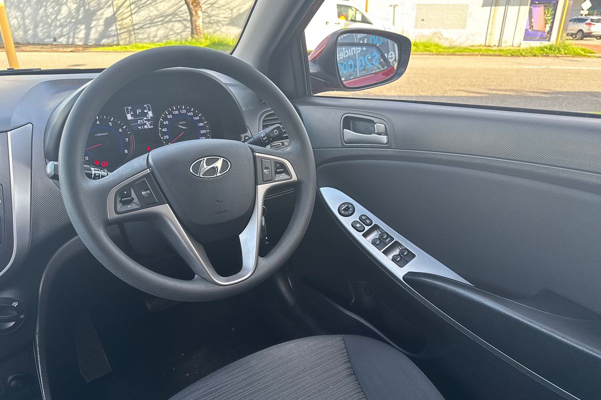 2017 Hyundai Accent Active RB4