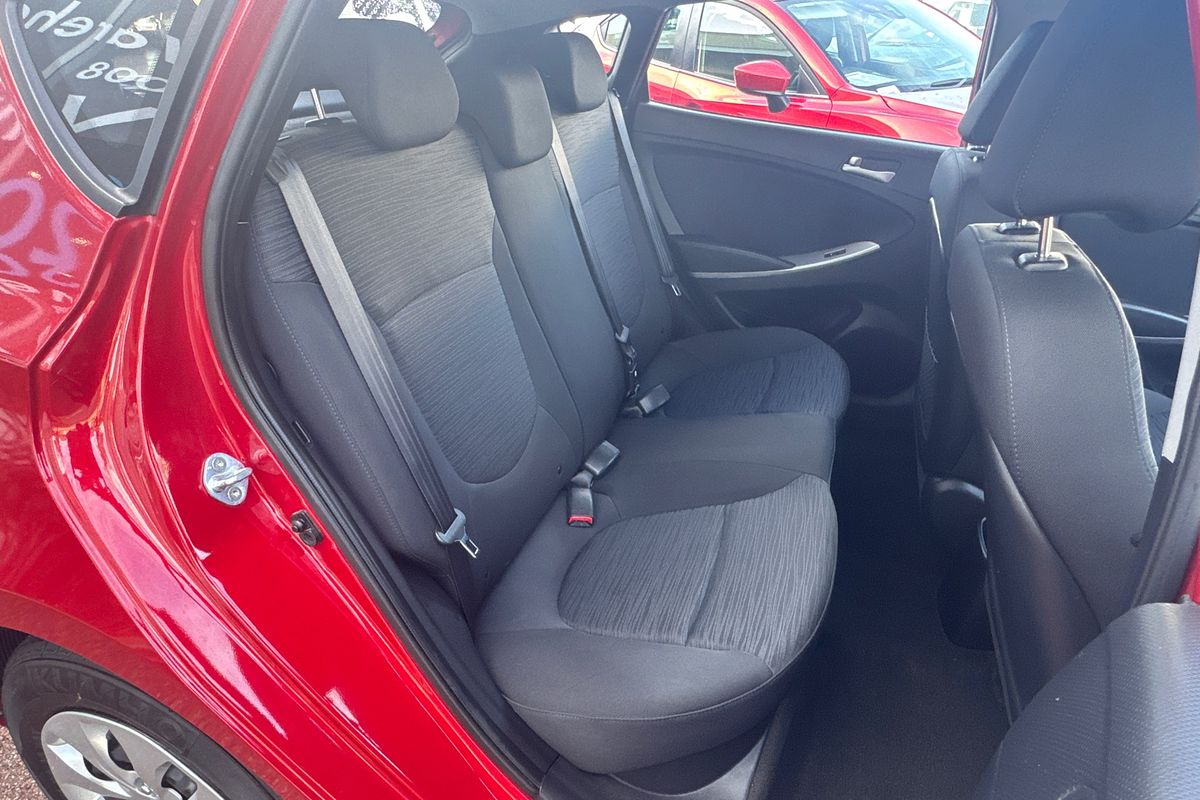 2017 Hyundai Accent Active RB4