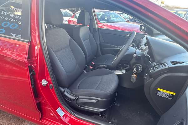 2017 Hyundai Accent Active RB4
