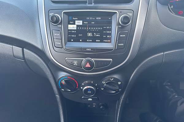 2017 Hyundai Accent Active RB4
