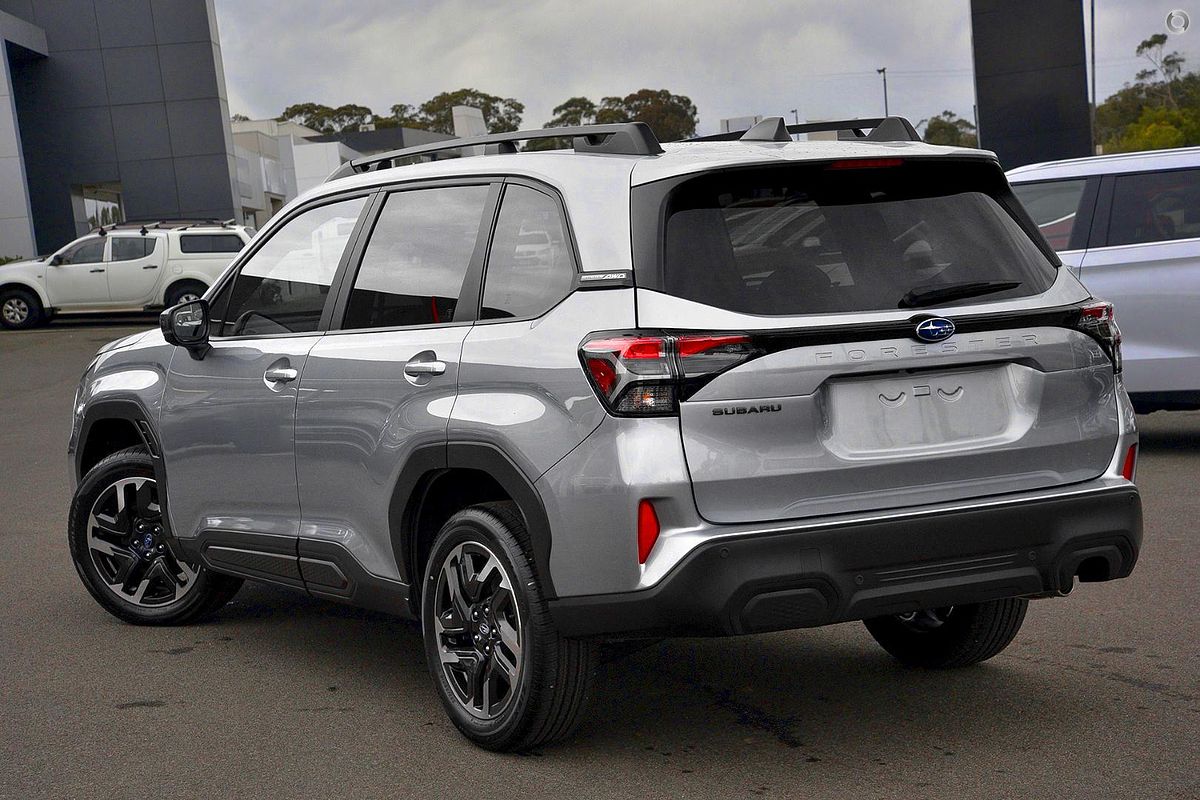 2025 Subaru Forester Premium S6