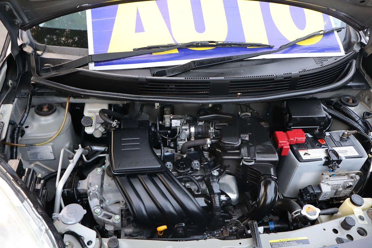 2011 Nissan Micra ST K13