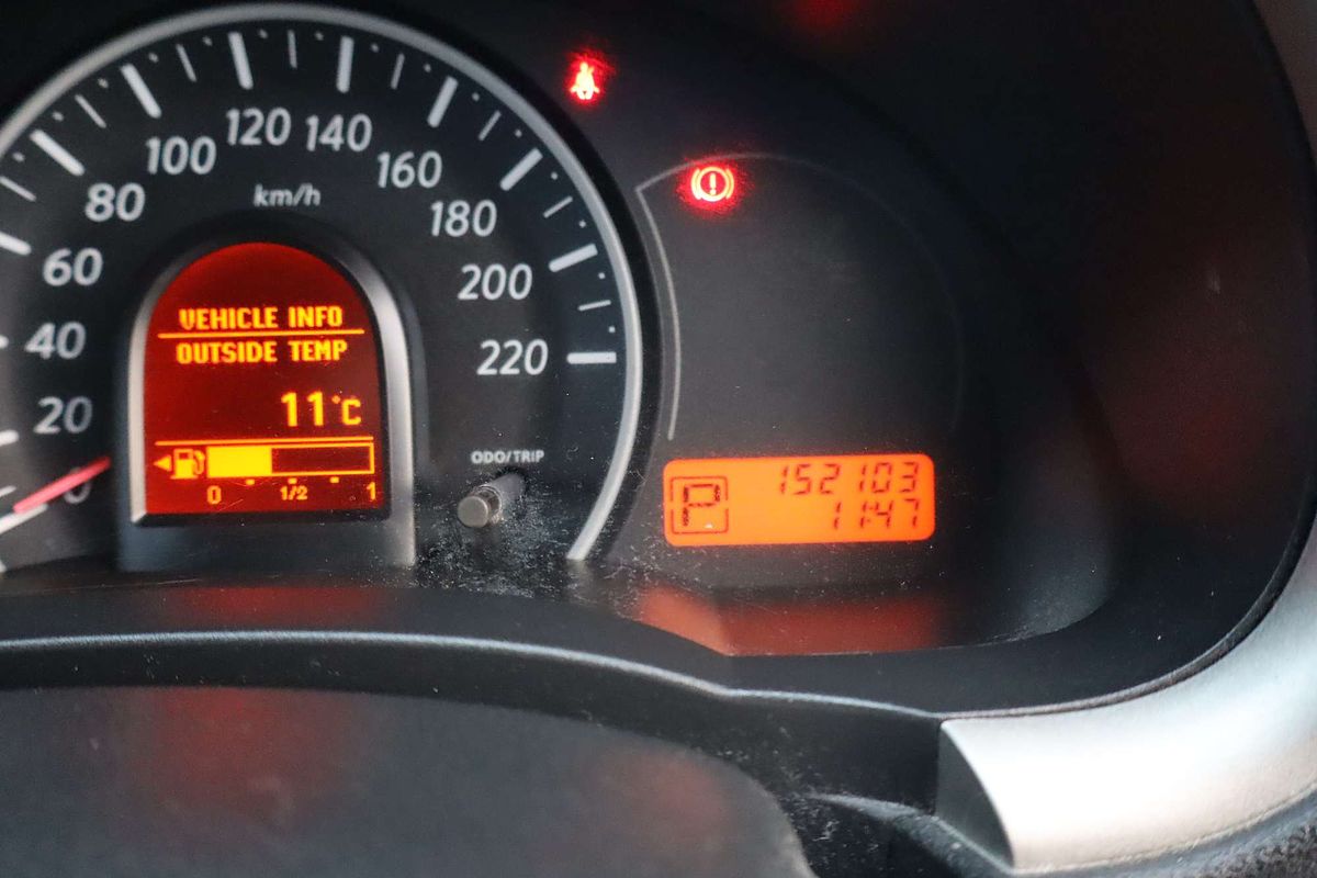 2011 Nissan Micra ST K13