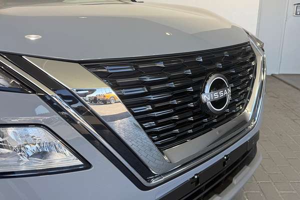 2025 Nissan X-TRAIL ST-L T33