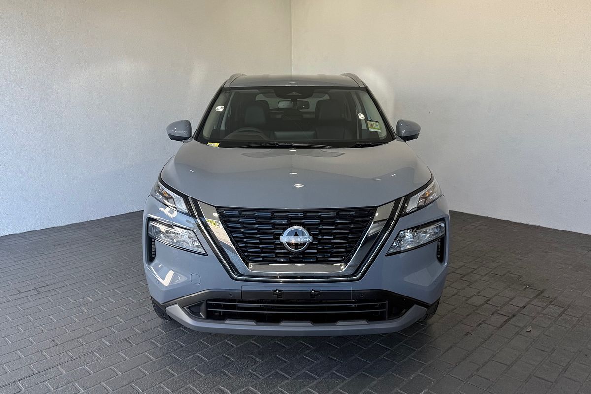 2025 Nissan X-TRAIL ST-L T33