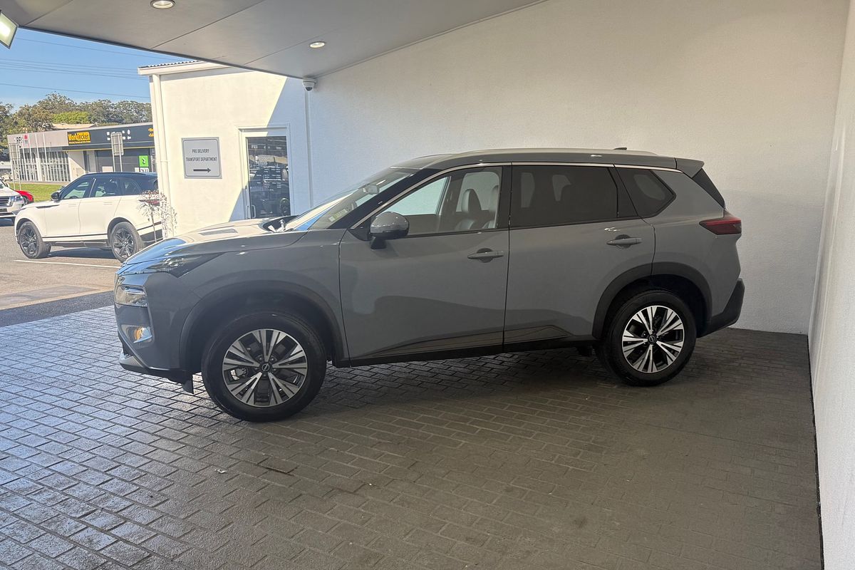 2025 Nissan X-TRAIL ST-L T33
