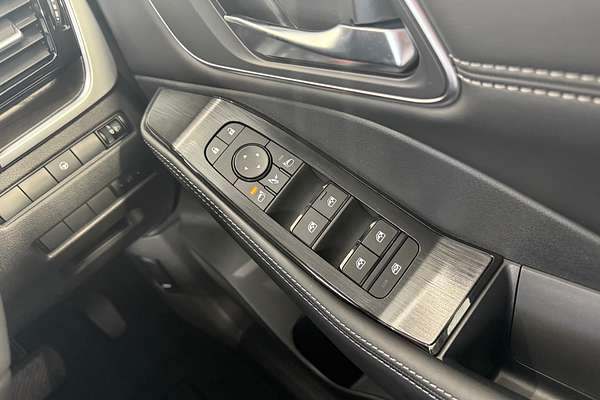 2025 Nissan X-TRAIL ST-L T33