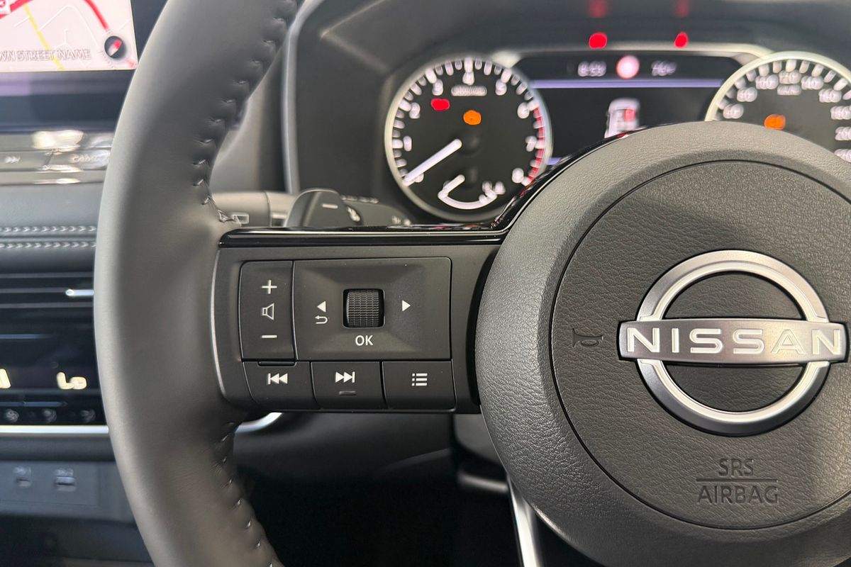 2025 Nissan X-TRAIL ST-L T33