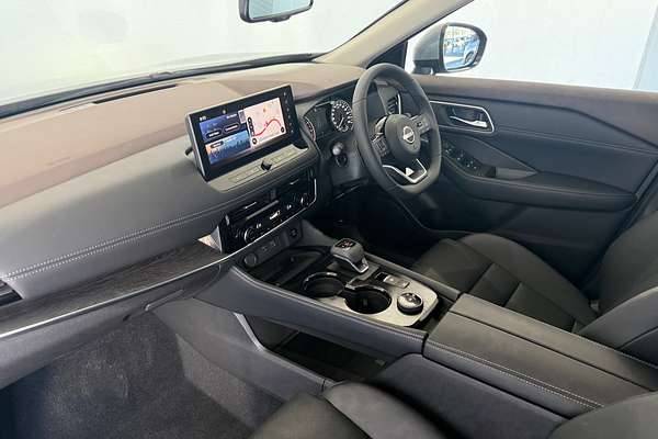 2025 Nissan X-TRAIL ST-L T33