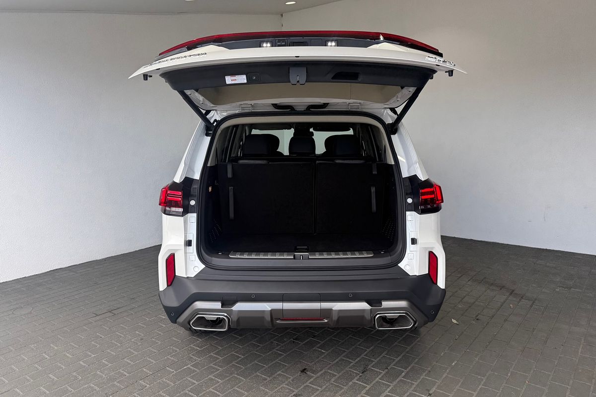 2025 LDV D90 Executive SV9A