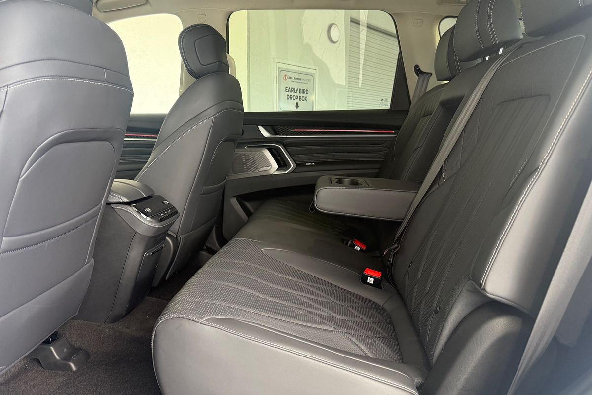 2025 LDV D90 Executive SV9A