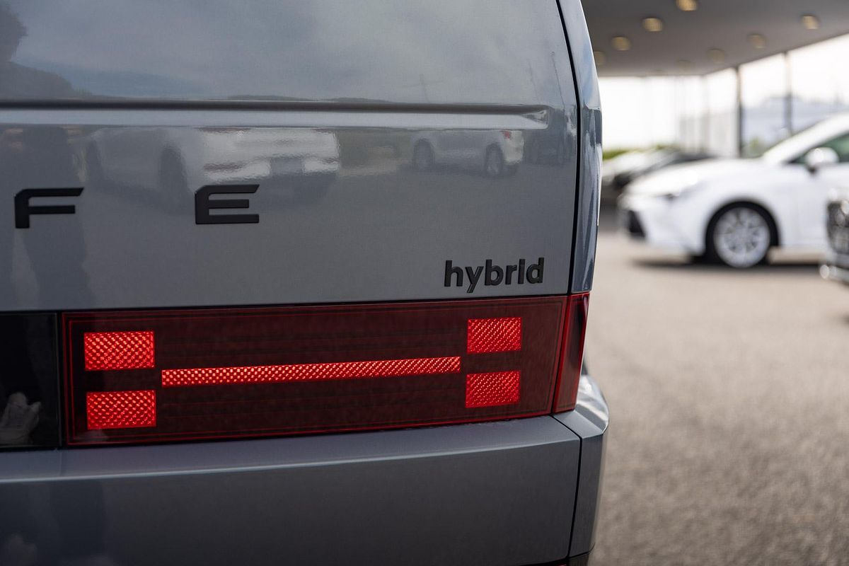 2025 Hyundai Santa Fe Hybrid Calligraphy MX5.V2