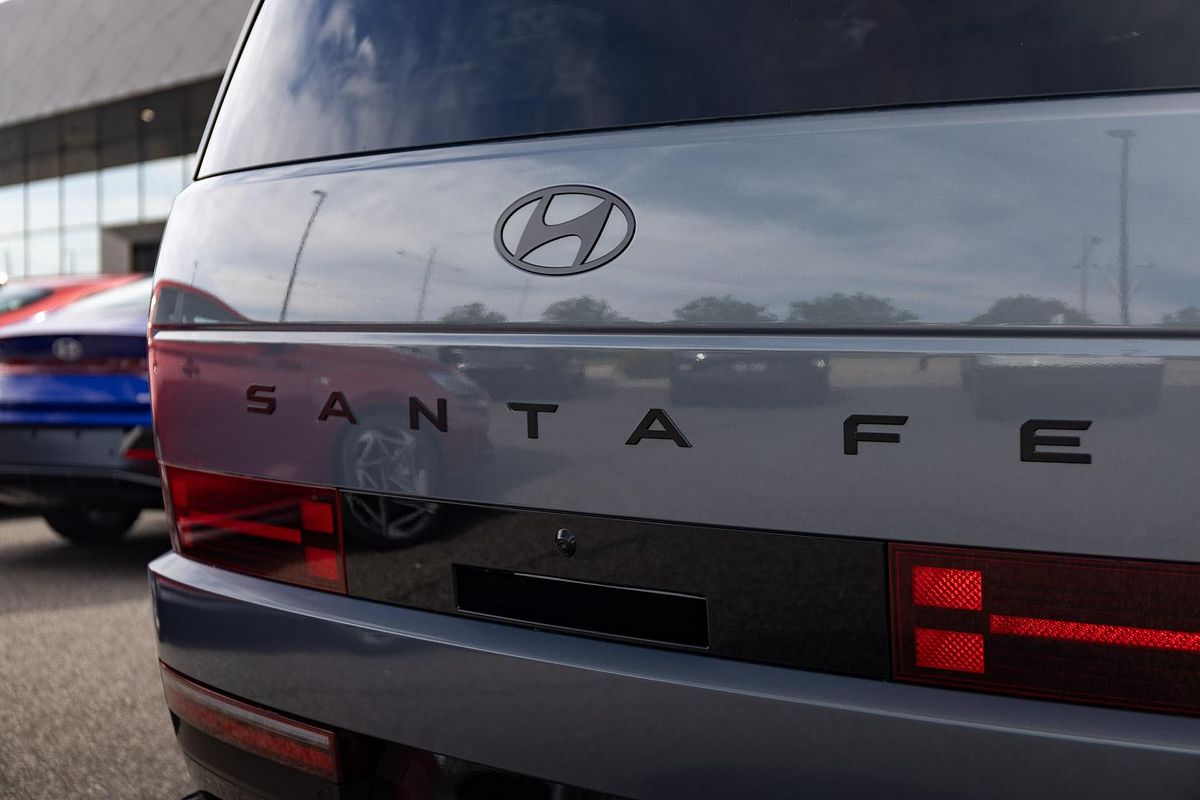 2025 Hyundai Santa Fe Hybrid Calligraphy MX5.V2